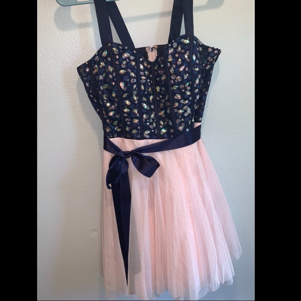 juniors prom dress